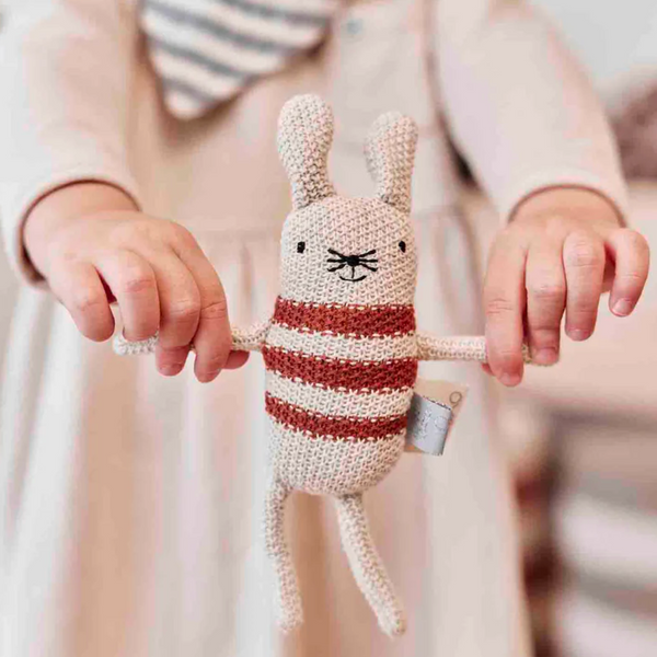 Knitted Mouse Rattle by OYOY Mini