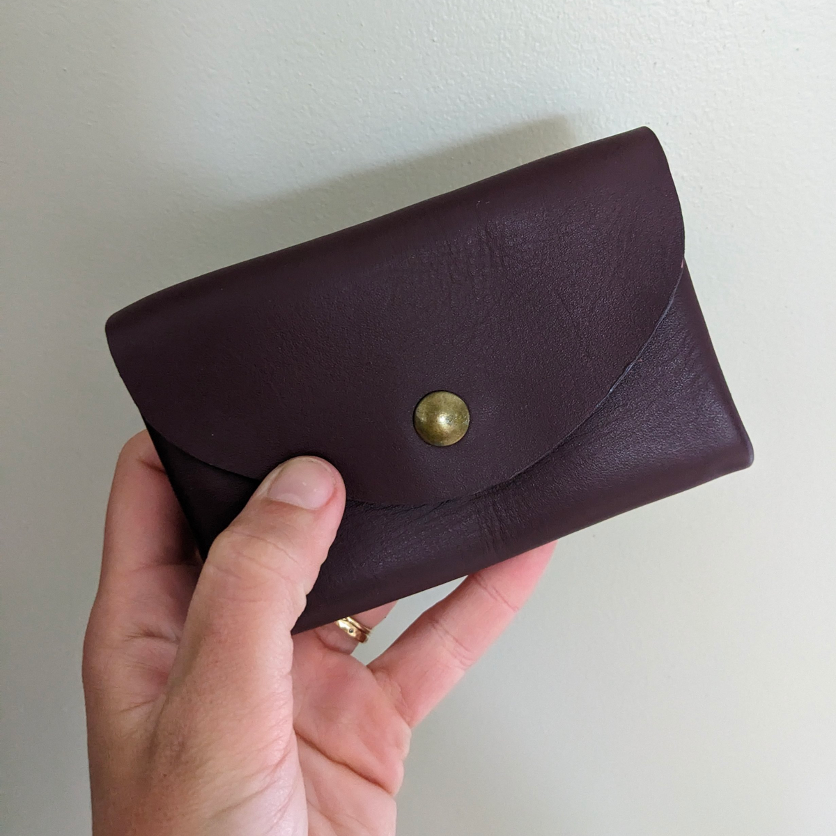 Maroon best sale leather purse