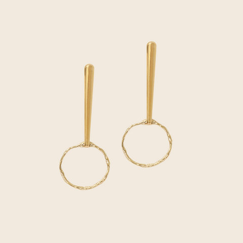 A Weathered Penny Cora Earrings in gold