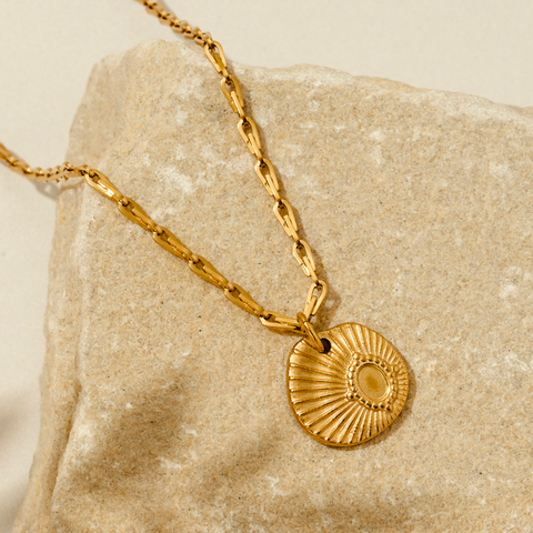 A Weathered Penny Priya Necklace | Gold