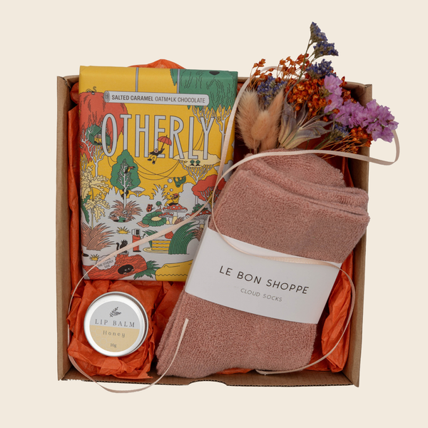 The Cosy Flower Topped Gift Box