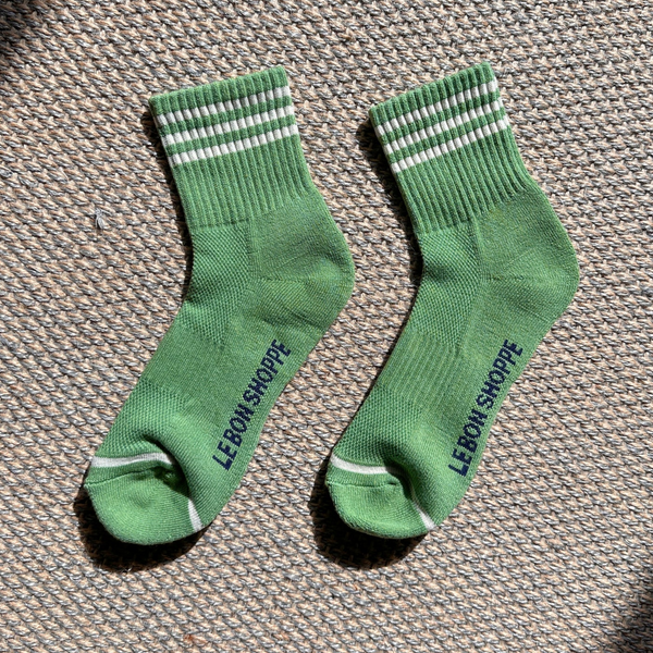 Girlfriend Socks | Avocado Green