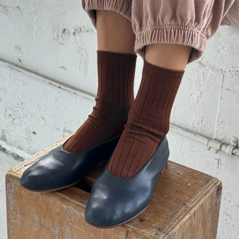 Knit Rib Her Socks | Coffee