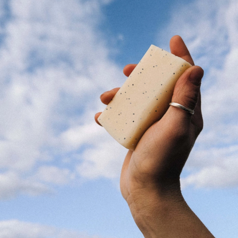 Lavender, Litsea and Poppy Seed Soap Bar