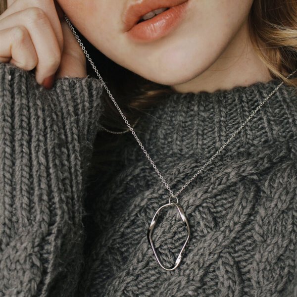 A Weathered Penny Farah Necklace in Silver